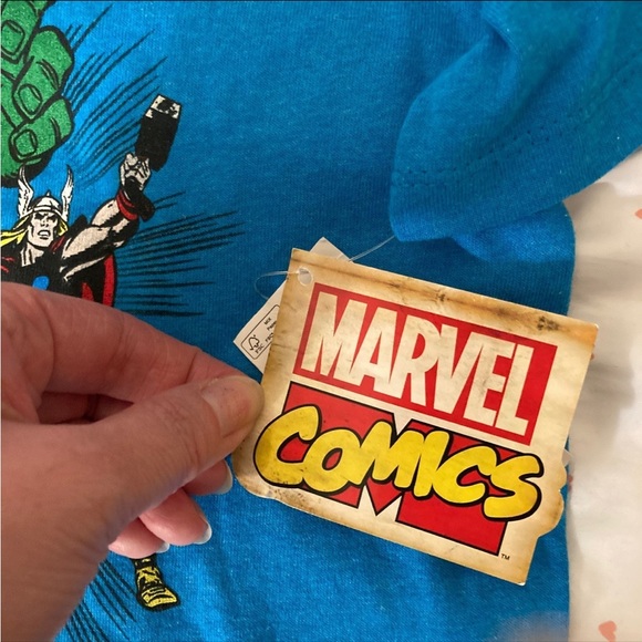 Marvel Comics boy T shirt Nwt size 5 - Picture 3 of 3